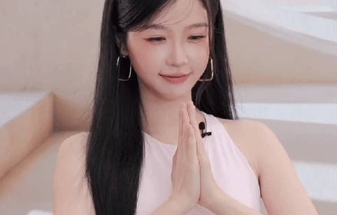 虞书欣在MAIA ACTIVE直播中分享的《云初令》配音进度具体如何？|粉丝|造型|羊驼|动画|近况