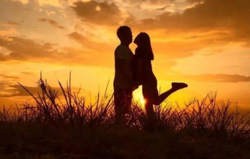 老公是上门女婿，被我父母骂走后6月未归，我去找他发现他不容易