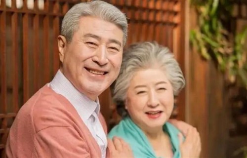 两性关系：男人过五十，永远不要在女人面前，说这5句话