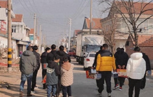 为什么越穷越要走亲戚，为什么越富越六亲不认？真相很残酷
