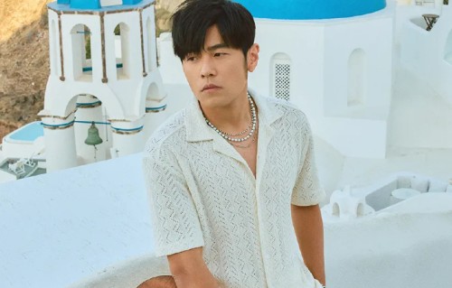 周杰伦划水争议升级！在日本高亢唱满两小时，粉丝直言比国内强太多