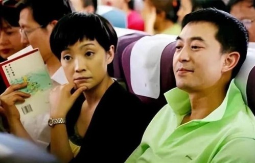 56岁张嘉益，与杜珺离婚后娶王海燕，婚姻幸福成人生赢家