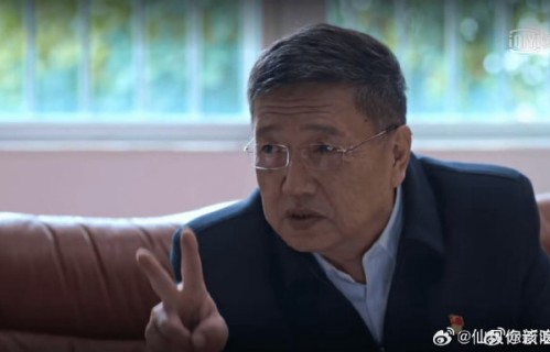 圈内同行如何悼念演员秦焰？