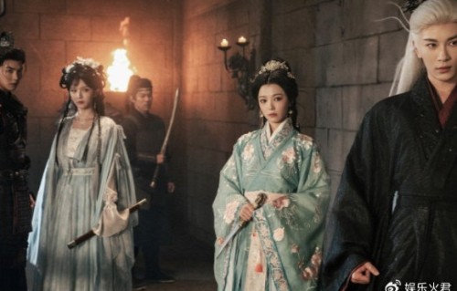 古装爱情奇幻网剧《心软的神》，定档4月7日