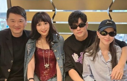 周杰伦带昆凌抵港开唱，赛后同看温网太甜|演唱会|行程|海瑟薇|温布尔登|嘉年华