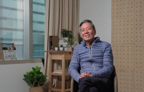 73岁骆应钧自曝离巢TVB原因，收入减半角色被换，多次婉拒回TVB