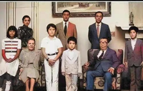 蒋家二公子蒋孝武：闪婚洋妻离异，苦追女儿恩师十年终获得圆满！