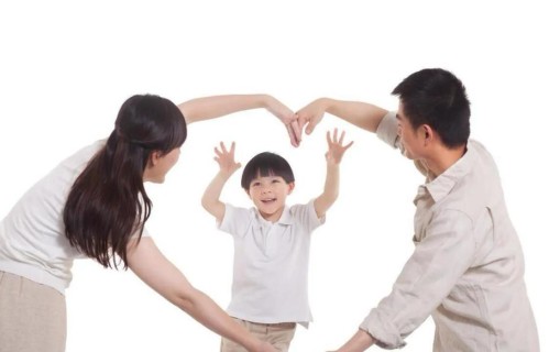 取消彩礼结婚费用AA制，孩子跟谁姓都行，生孩子家务活呢？