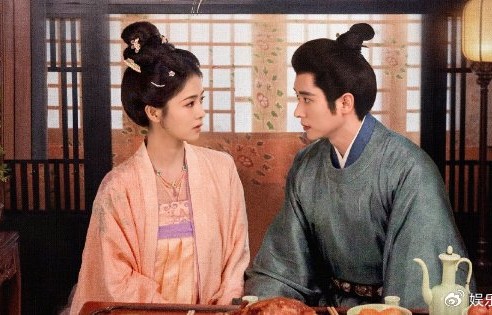 白鹿、丞磊领衔主演，《莫离》预约量破300万