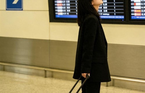 嫁得好是运气，活得好是本事，这才是女人最硬的面子