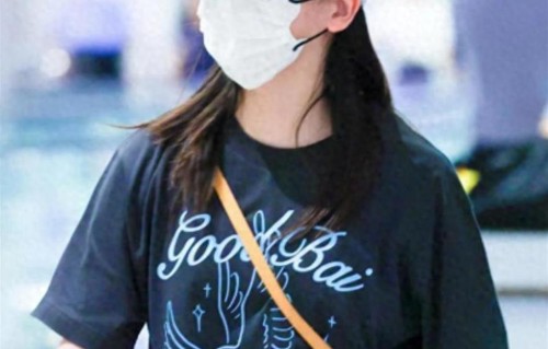 全红婵通天河度假被偶遇！一头黄发显成熟 手拎两万八LV新包很时髦