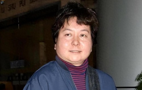 何超蕸离世仅2天，遗产和私生活遭诟病，原来她和大S处境一样