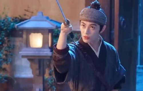 丁禹兮脖子前倾竟是演技？本人发视频跟练回应