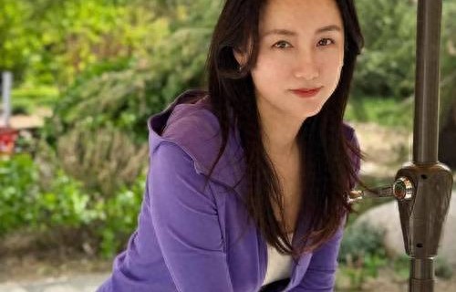 分居不分家？42岁吕一定居北京，丈夫在杭州，结婚10年无儿无女 