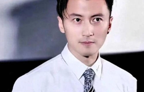 谢霆锋到底爱没爱过张柏芝？离婚14年，45岁张柏芝高调官宣喜讯