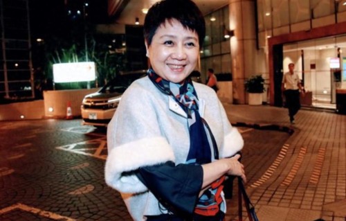 梁安琪携奚梦瑶在香港买豪宅，婆媳斥资1.68亿，同一层买了三套房