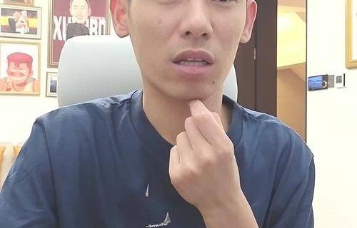 因拒看周星驰新片遭网暴，千万粉大主播旭旭宝宝发反讽视频骂粉丝\"一地鸡毛\"，单日掉粉10万_道德_电影_生活