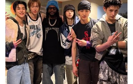 Juicy J与CORTIS合作《MOTION》的背景是什么？