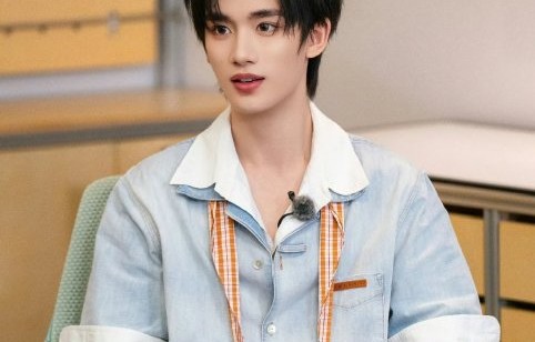 粉丝们怎么评价丁程鑫的兄长担当？