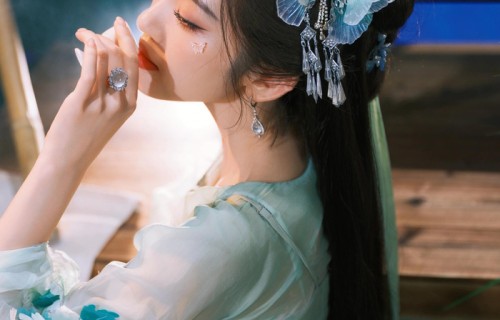 唐艺昕古装造型引热议，网友呼吁浪姐后常驻古装