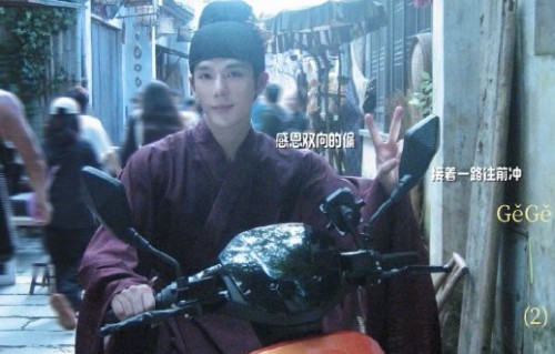 王安宇的片场照为什么能实现口碑反转？