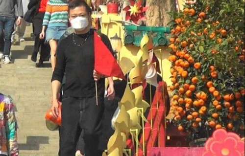 陶大宇疑将结婚，带女友去龙母庙祈福，因婚外情遭遇事业低谷