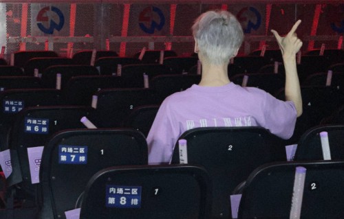 罗云熙广州演唱会门票为何多次开售都秒空？