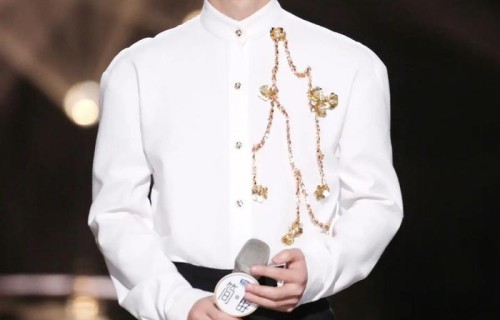 何炅温柔嗓音演绎治愈旋律触动听众|你好星期六|闹哄哄|星期六|内心