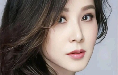 《乘风2026》萧蔷霸气护队圈粉！58岁“第一美女”成名不止靠颜值