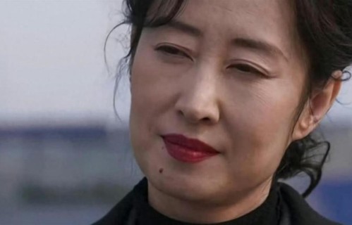40岁离婚，中年才敢叛逆的女明星，我最佩服她