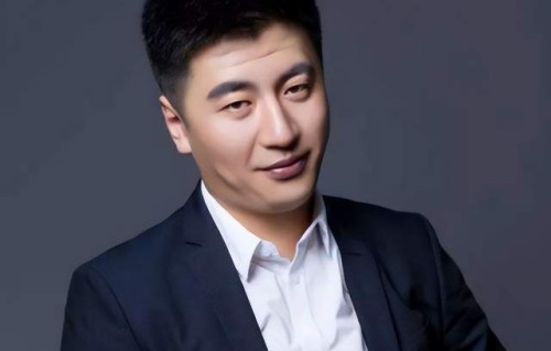 曝南京“小潘记鸭血粉丝”老板去世，59岁年挣千万，疑高血压导致