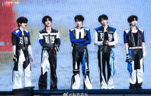 《渴望就可能》的编舞如何诠释渴望主题？