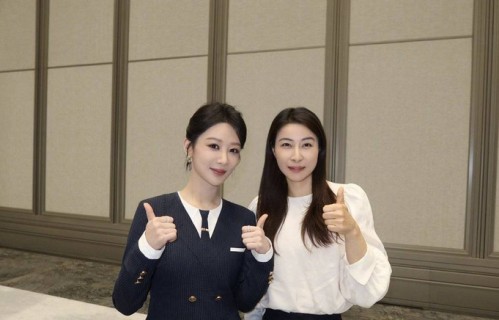 杨紫郭晶晶梦幻同框破谣言，这是真正的顶峰相见！