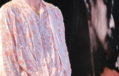 王源“震颤”真相：专业高音下的生理反应与可爱反差