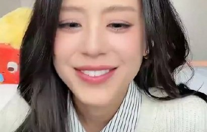 《乘风2026》舞台上最终呈现的不跑调版《最后一页》合唱为何如此感人？