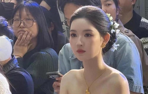 王玉雯现场生图杀疯了！差点看成神仙姐姐刘亦菲了