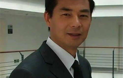 扫墓看到《情深深雨濛濛》李副官演员墓碑！他已离世15年