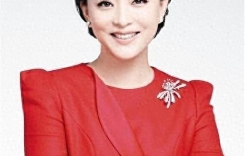 杨澜也没料到，当年那个普通人前夫，如今早已收获了真的幸福