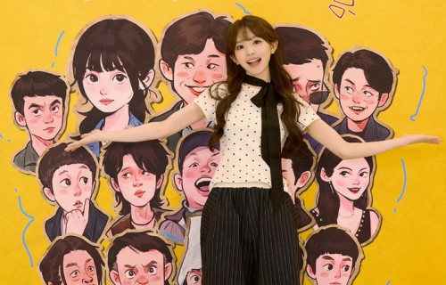 田曦薇半年内两度出席庆功宴