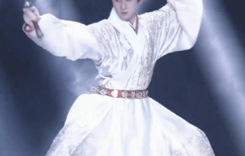 成毅是如何在仙侠、武侠、现实等不同类型角色中驾驭苏感的？