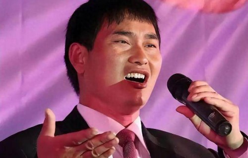 看起来您的内容是关于大衣哥朱之文和于文华的故事