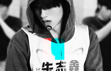 梦寐以求演唱会哪些歌曲由粉丝团体'福来'参与作词？