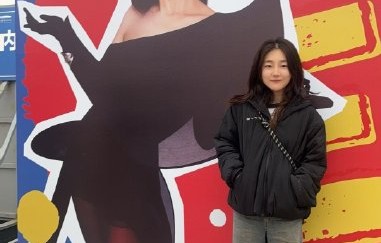 此次Ella个人巡演中，如何体现S.H.E组合的经典元素和集体记忆？