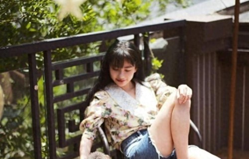 刘萌萌要颜值有颜值，要身材有身材，可惜一直火不起来，真可惜