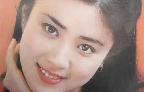 傅艺伟:历经离婚入狱失独多重变故,晚年孤身一人_新闻