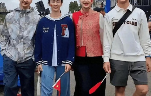 田亮儿子脖子粗到和头一样，网友集体急劝：快带娃去医院！