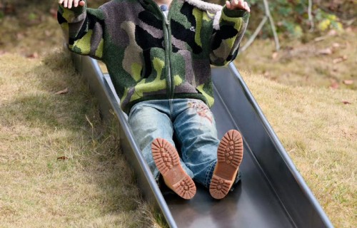 穆祉丞周五晚滑滑梯开小车追夕阳