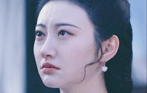 景甜“借腹生子”风波仅4天，再传2大“猛料”，就算澄清也没用 