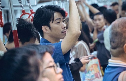 电影《门牙》定档5月1日 演员章宇演绎平凡人的坚守|冰雨火;无名|陈昊宇|《我不是药神》|好东西|无名之辈