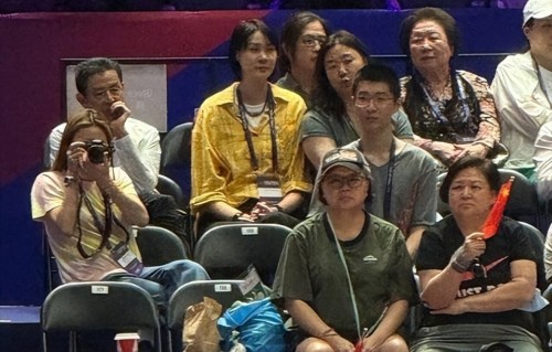 陈忠和近况：在福建老家养老，女儿成家立业，30岁儿子单身被催婚